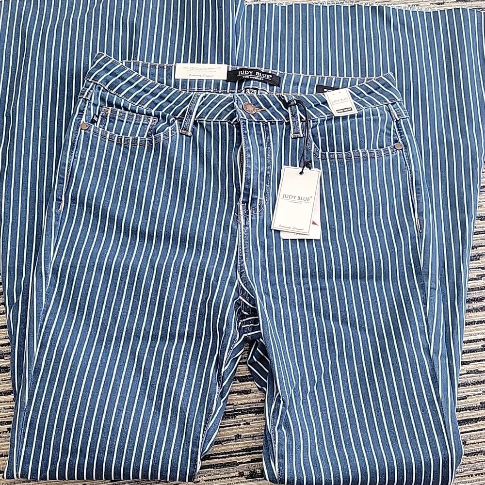 Judy Blue Women's Blue Striped Jeans super flare 9/29